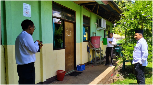 Foto - KPKNL Kupang  Survey Lokasi dan Pengukuran Penghapusan Gedung Kantor Kemenag Flotim